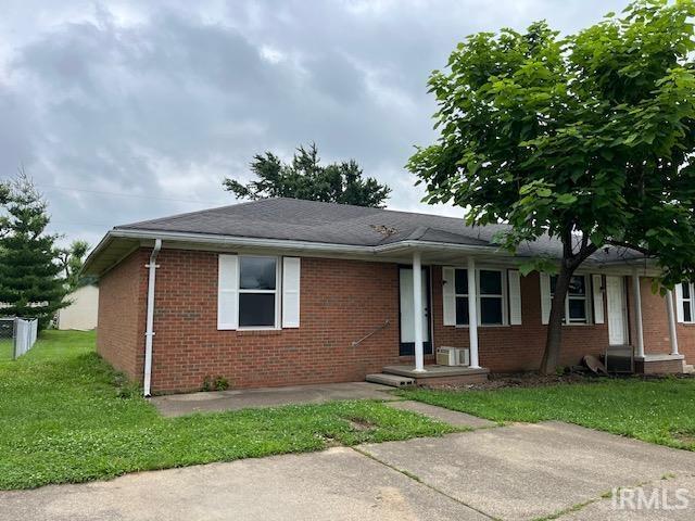 1112 Perkins Dr in Boonville, IN - Building Photo