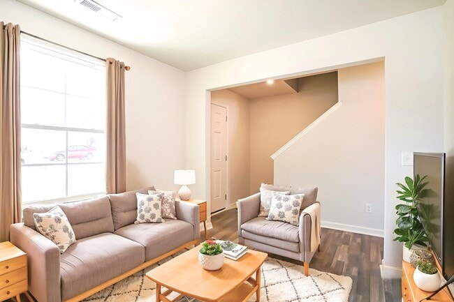 684 Savanac St SE in Bolivia, NC - Foto de edificio - Building Photo