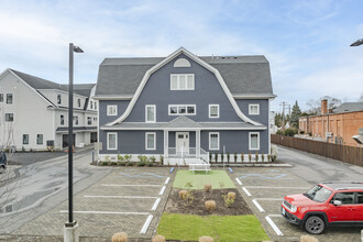 The Reef at Fairfield Beach in Fairfield, CT - Building Photo - Building Photo
