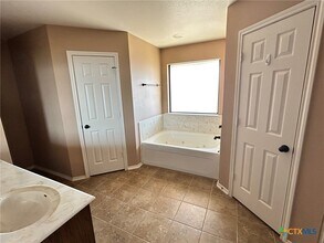 2404 Terry Dr in Copperas Cove, TX - Foto de edificio - Building Photo