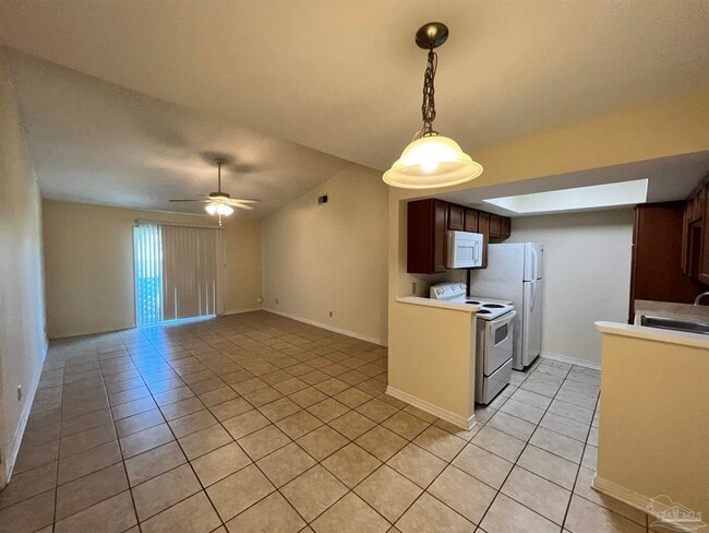 9489 Sunnehanna Blvd in Pensacola, FL - Building Photo - Building Photo