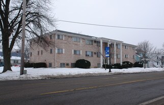 4320 Holt Rd in Holt, MI - Building Photo