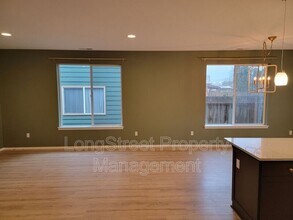 1216 SW Walnut St in Albany, OR - Building Photo - Building Photo