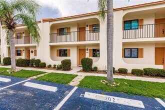 16361 Dublin Cir in Ft. Myers, FL - Building Photo - Building Photo