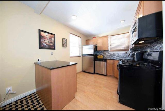 260-24-260-73 73rd Ave in Queens, NY - Building Photo - Building Photo