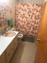 212 Court Ruelle in Findlay, OH - Foto de edificio - Building Photo