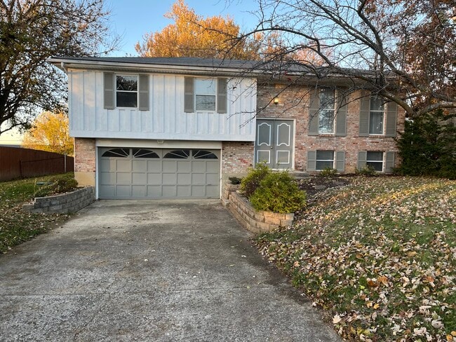 property at 30 Old Orchard Ln