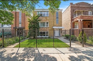 2242 N Lavergne Ave in Chicago, IL - Building Photo