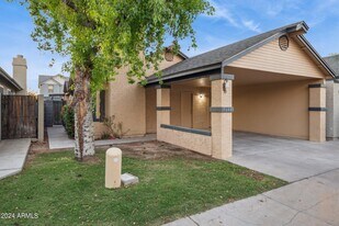 5644 S 41st Pl in Phoenix, AZ - Building Photo