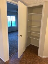 The Bartlett Apartment Homes in El Paso, TX - Foto de edificio - Building Photo