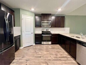 13510 Whisper Bnd in San Antonio, TX - Building Photo - Building Photo