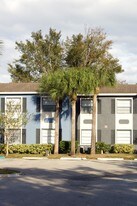 2501 N Alafaya Trail in Orlando, FL - Building Photo