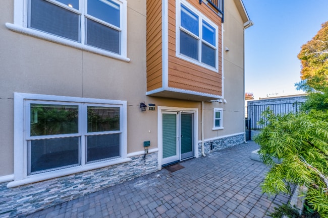 938 Kearney St in El Cerrito, CA - Building Photo - Building Photo