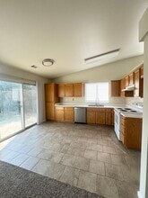 1276 Grouse Dr in Redding, CA - Building Photo - Building Photo