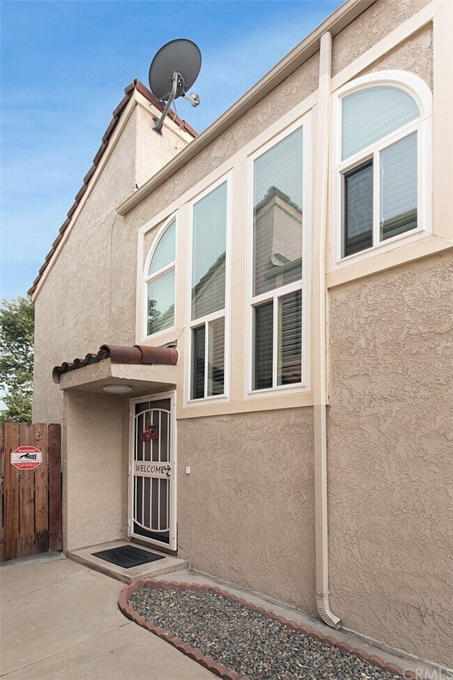 12917 Saddleback Pl in Chino, CA - Building Photo - Building Photo