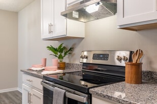 Hidden Lake Apartments