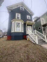 125 Morrison Ave, Unit 2 in Somerville, MA - Building Photo