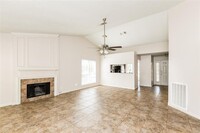 2525 Creekwood Ln in Fort Worth, TX - Building Photo - Building Photo