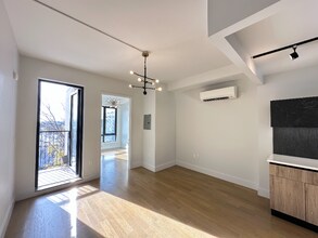 885 Rogers Ave in Brooklyn, NY - Building Photo - Building Photo