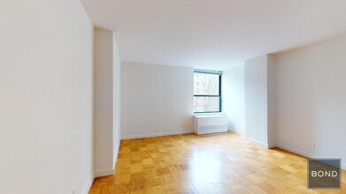 247 W 87th St in New York, NY - Building Photo - Building Photo