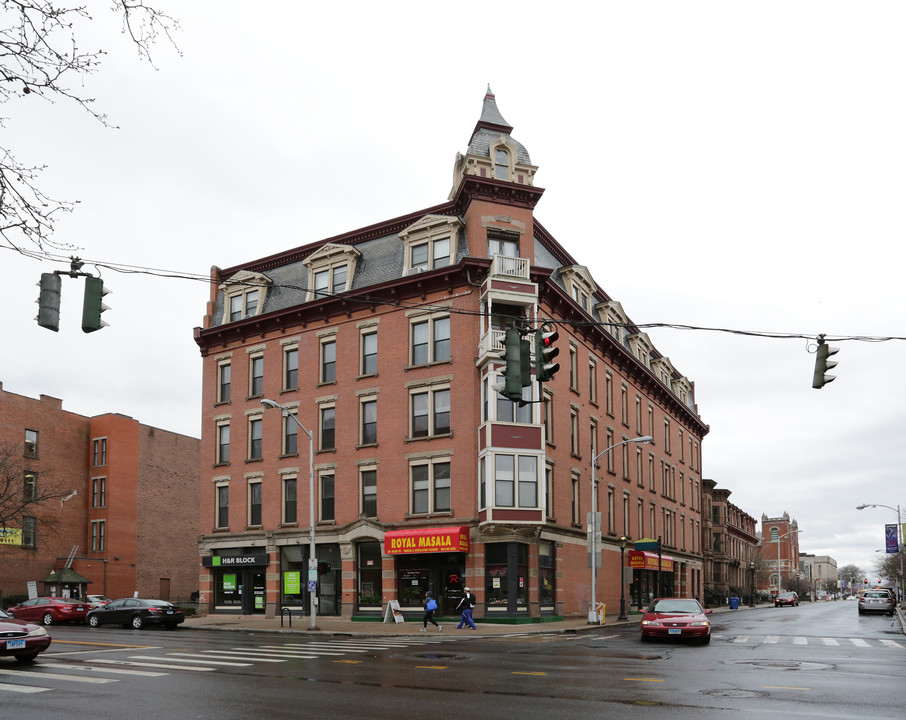 385-391 Main St in Hartford, CT - Building Photo