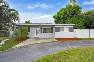 6401 Grant St in Hollywood, FL - Building Photo
