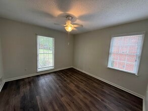 3048 Sandy Creek Dr in Germantown, TN - Building Photo - Building Photo