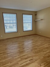 2095 Clover Ridge Dr in Chaska, MN - Foto de edificio - Building Photo