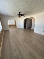 2918 46th St, Unit 3 in Dickinson, TX - Building Photo