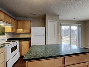 11322 Northwoods Forest Dr in Charlotte, NC - Building Photo - Building Photo