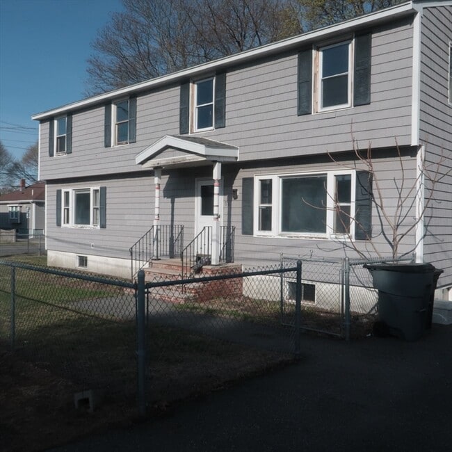 54 Ballard St in Saugus, MA - Building Photo - Building Photo