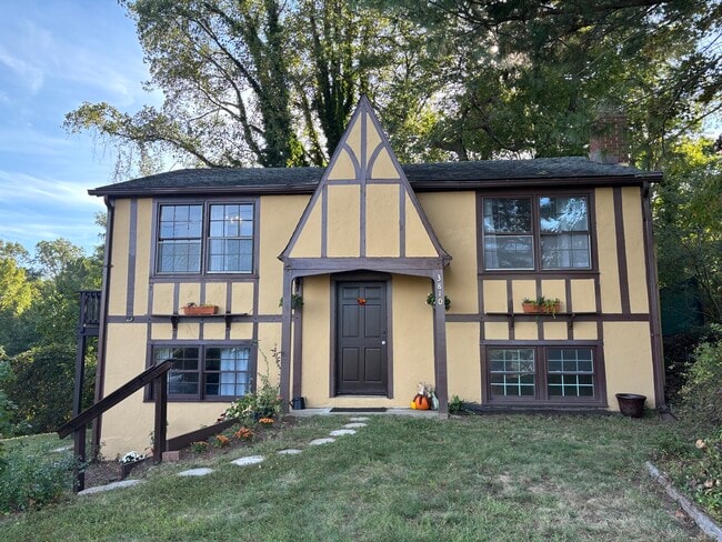 property at 3810 Bayview Dr