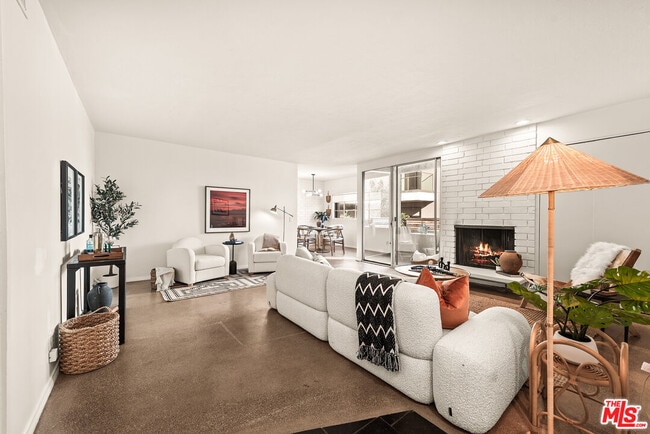 property at 8401 Fountain Ave