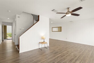 2329 Briarwest Blvd in Houston, TX - Building Photo - Building Photo