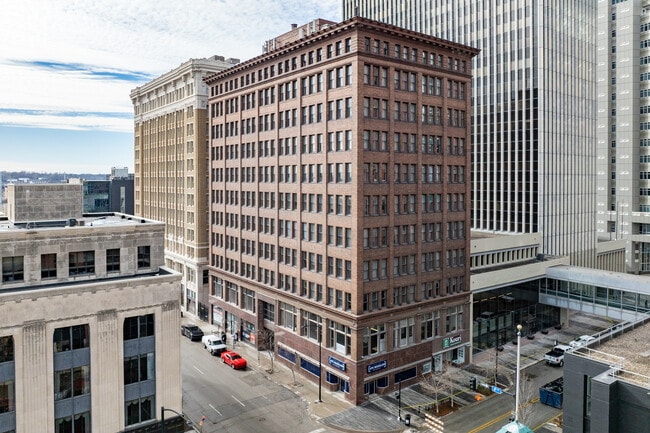 The Fleming Building in Des Moines, IA - Foto de edificio - Building Photo
