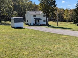 150 T585 in Saxonburg, PA - Building Photo