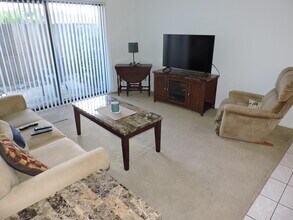 3402 Gardens E Dr in Palm Beach Gardens, FL - Building Photo - Building Photo