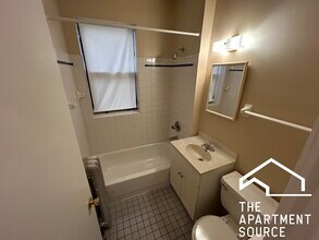 7728 N Marshfield Ave in Chicago, IL - Building Photo - Building Photo
