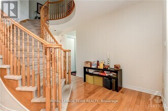 153 Tapestry Dr in Ottawa, ON - Building Photo - Building Photo