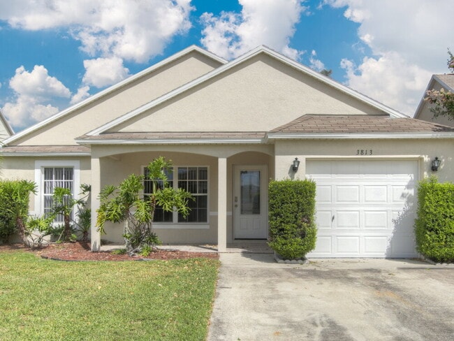 property at 3813 Kyle Dr