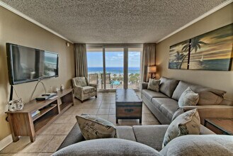 7205 Thomas Dr in Panama City Beach, FL - Building Photo - Building Photo