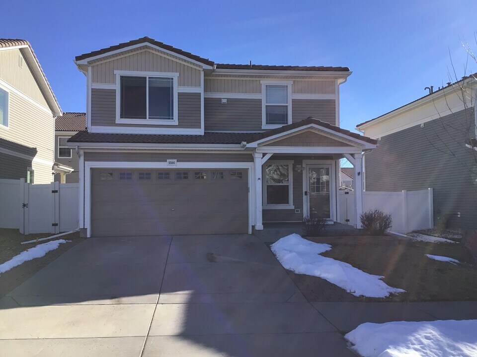 5566 N Fundy St in Denver, CO - Building Photo