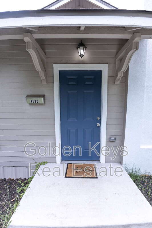 1525 Proctor Ave