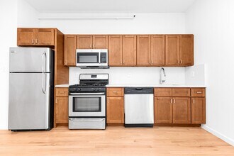 97 Grand St in Brooklyn, NY - Building Photo - Building Photo