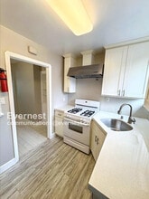 924 Allerton St in Redwood City, CA - Building Photo - Building Photo