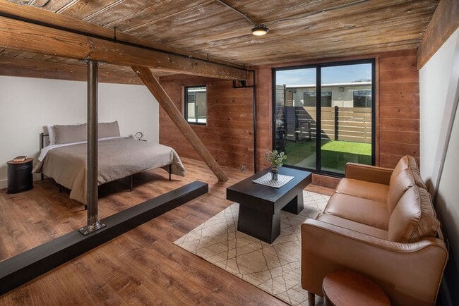 200 Barrett St in Monroe, GA - Building Photo - Building Photo