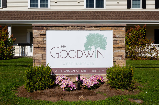 The Goodwin in West Hartford, CT - Foto de edificio - Building Photo