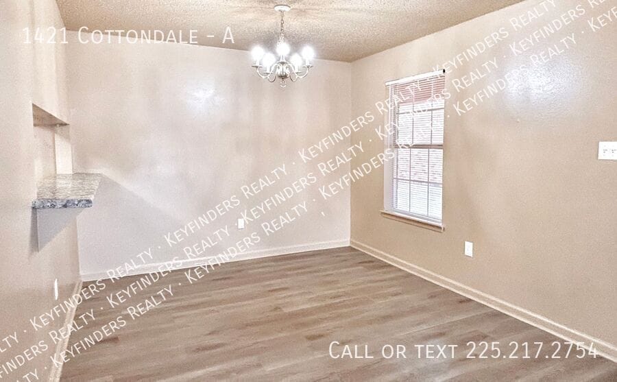 1421 Cottondale Dr in Baton Rouge, LA - Building Photo