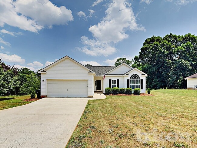 3004 Dairy Farm Dr in Monroe, NC - Building Photo - Building Photo