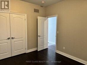 9 Washburn Path in Courtice, ON - Building Photo - Building Photo